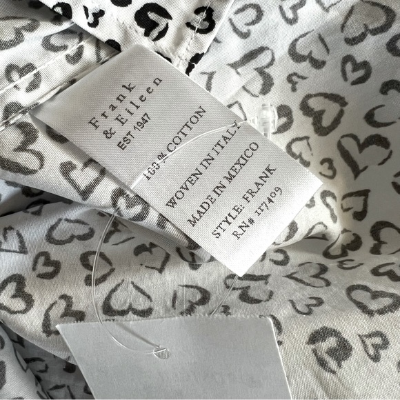Frank & Eileen Shirt Heart Print Woven Button Up, White Grey Black Size XS NWT - Picture 9 of 11